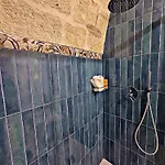 Romantica - Sunset & Terrace بيت ضيافة 3*
