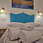 Romantica - Sunset & Terrace بيت ضيافة